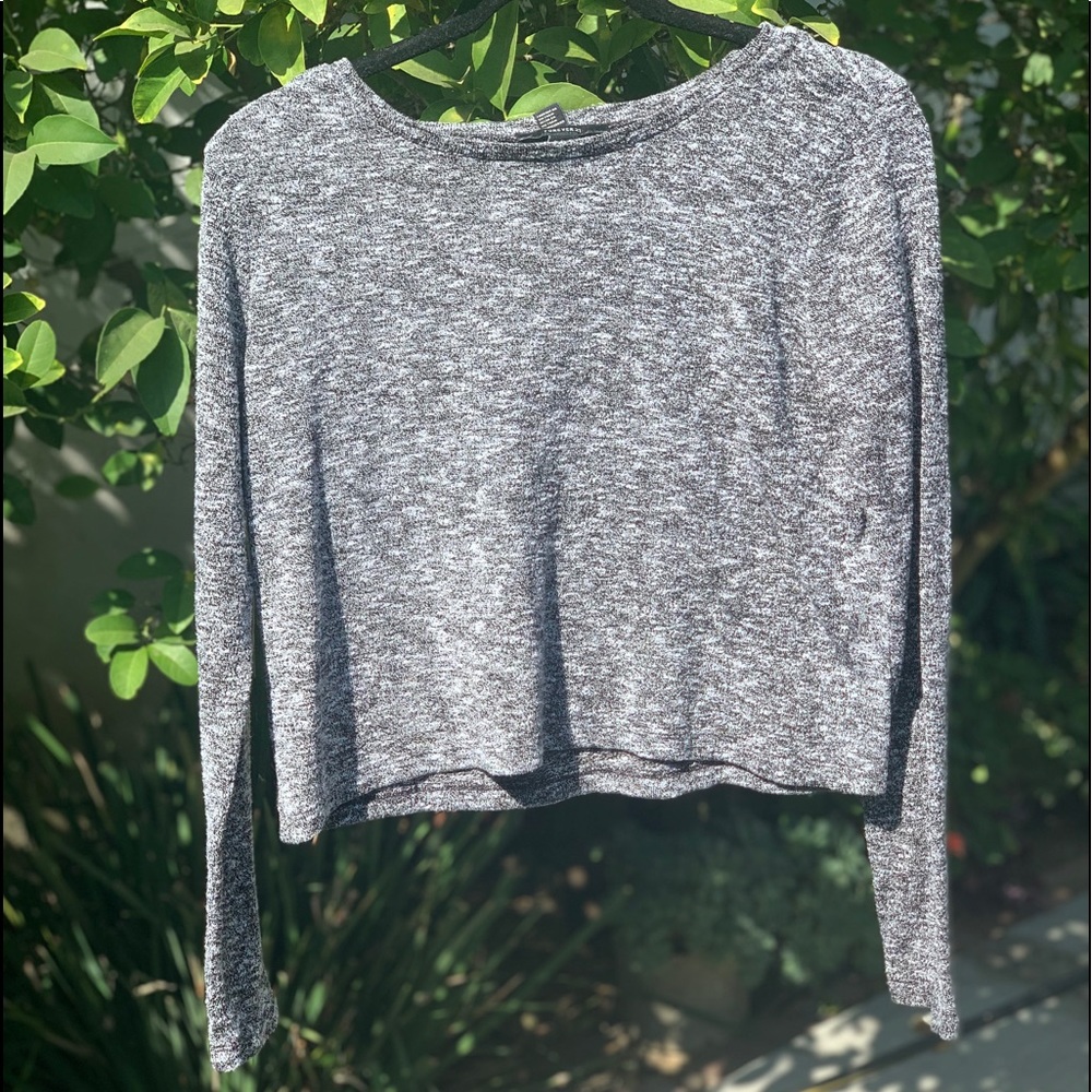 Forever 21 Black/White Knit Cropped Sweater